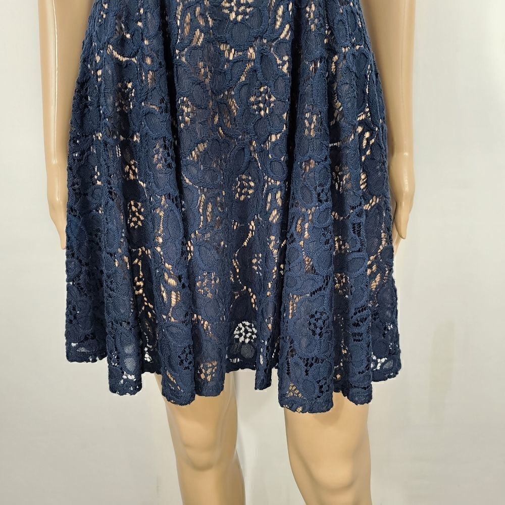 CITY STUDIO Blue Lace Floral Pattern Dress - Picture 13 of 15
